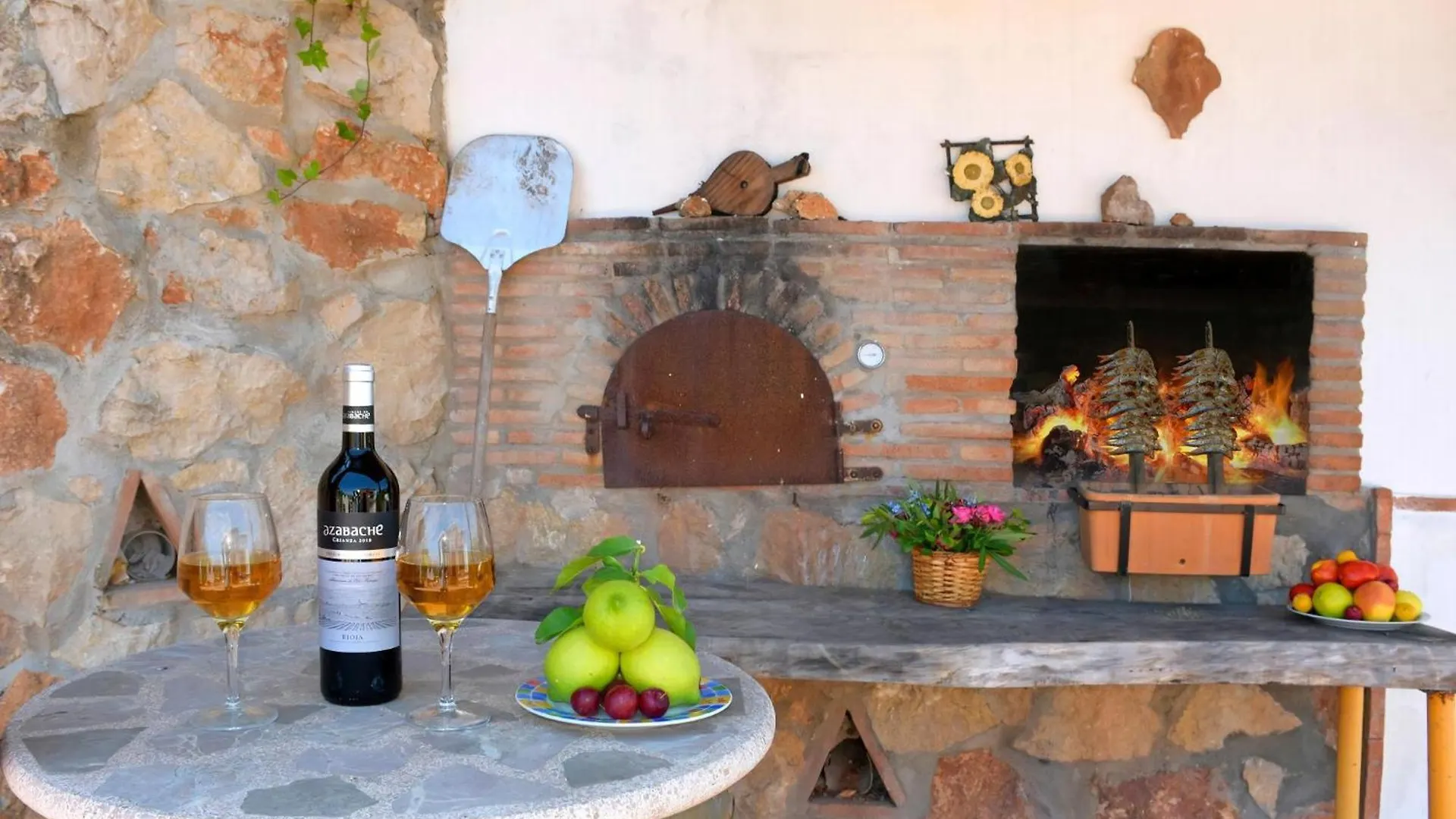 Wunderschoenes Privates Landhaus Mit Pool Comares Spain