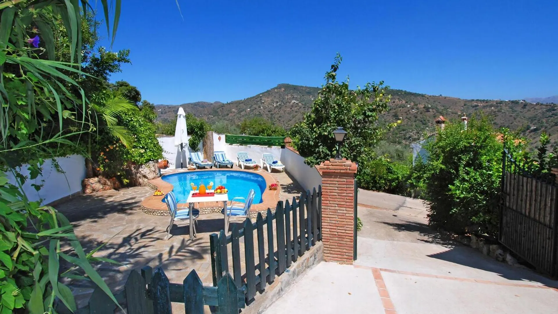 Holiday home Wunderschoenes Privates Landhaus Mit Pool Comares