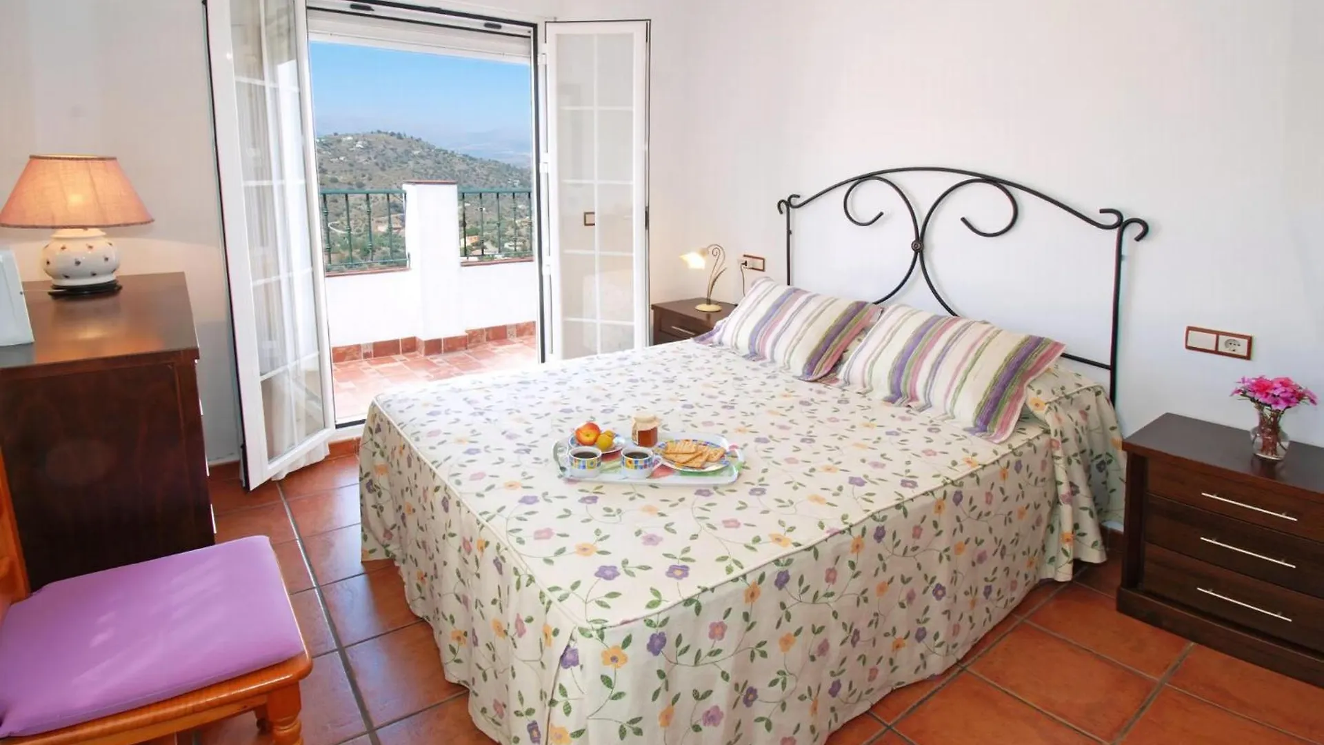 Wunderschoenes Privates Landhaus Mit Pool Comares 0*,  Spain