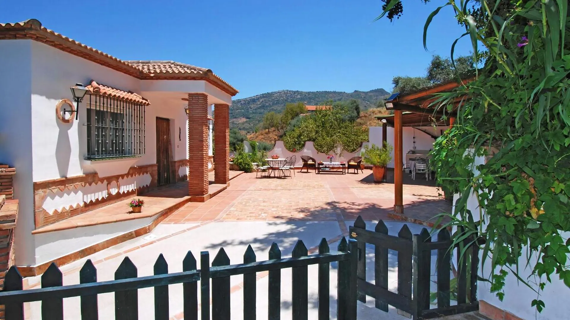 Wunderschoenes Privates Landhaus Mit Pool Comares 0*,